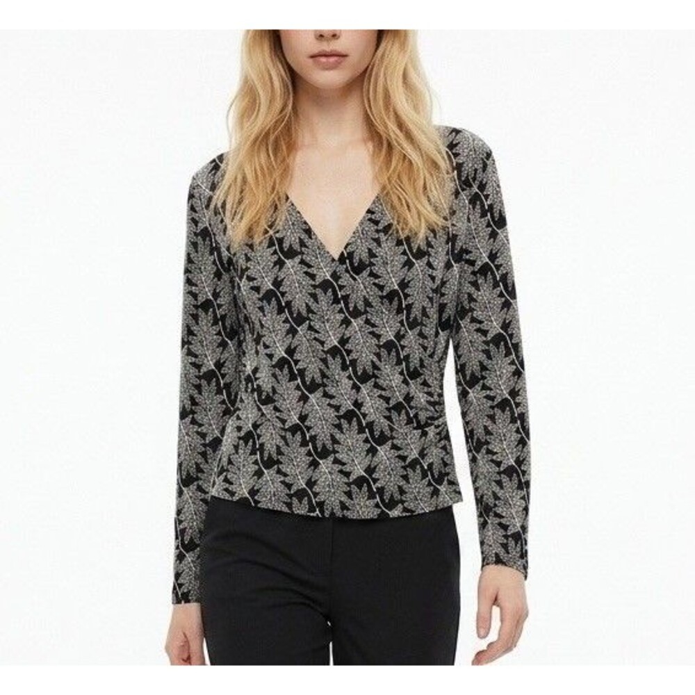 Byer California Top Women's Size Medium Black Metallic Faux Wrap Long Sleeve